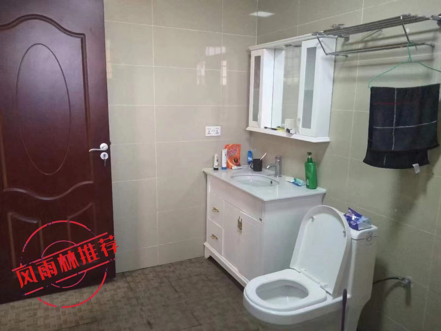 1702372515190381.jpg 7a1b0208ed3f9a788c23ad88b872337.jpg