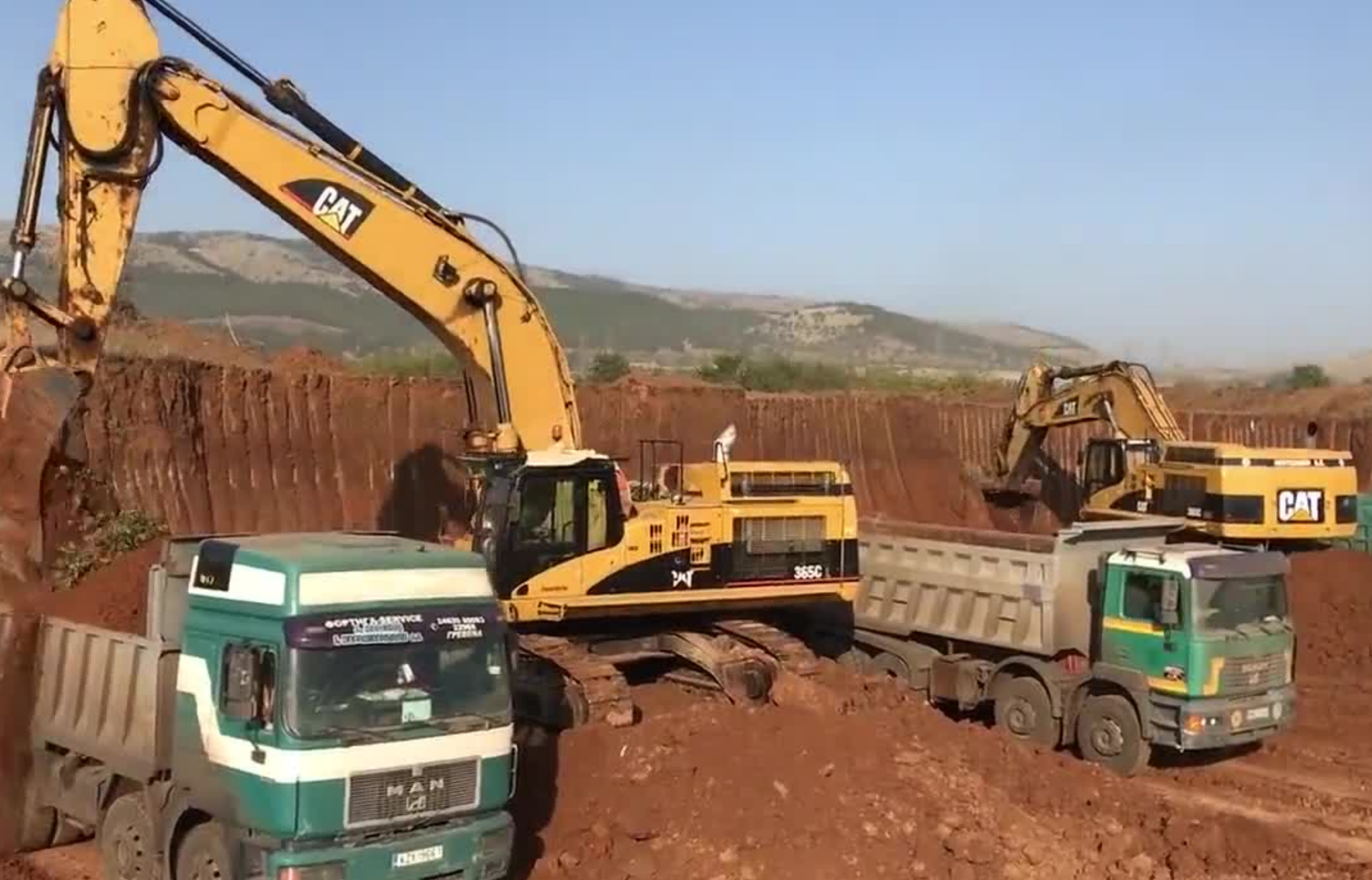 1710730019122493.png 刚果金挖掘机.png